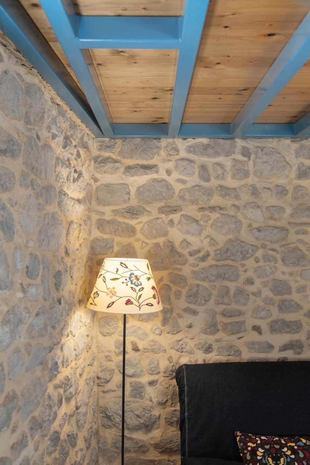 Apartment Stone House Krk クルク エクステリア 写真